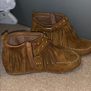 Fringe moccasins!